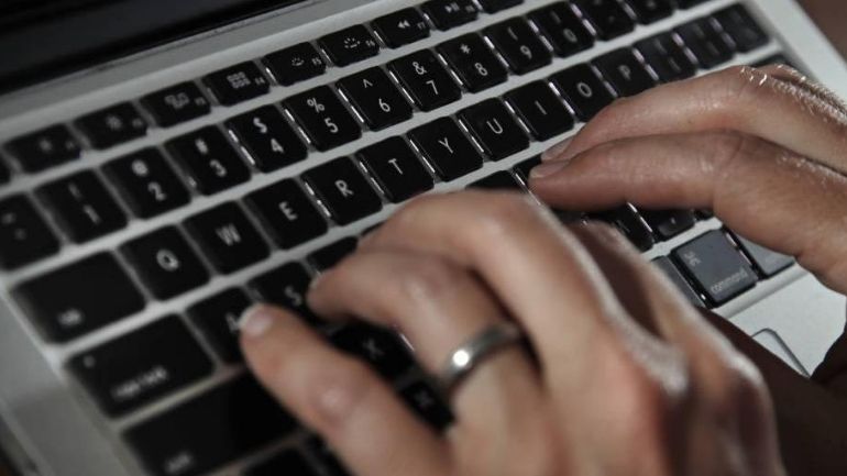 «Βόμβα» Google: Κρατικοί φορείς στην Ελλάδα έχουν λογισμικό παρακολούθησης Predator